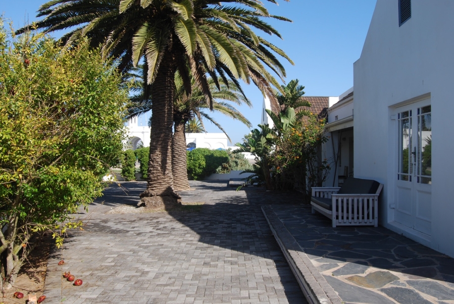 To Let 8 Bedroom Property for Rent in Shelley Point Western Cape